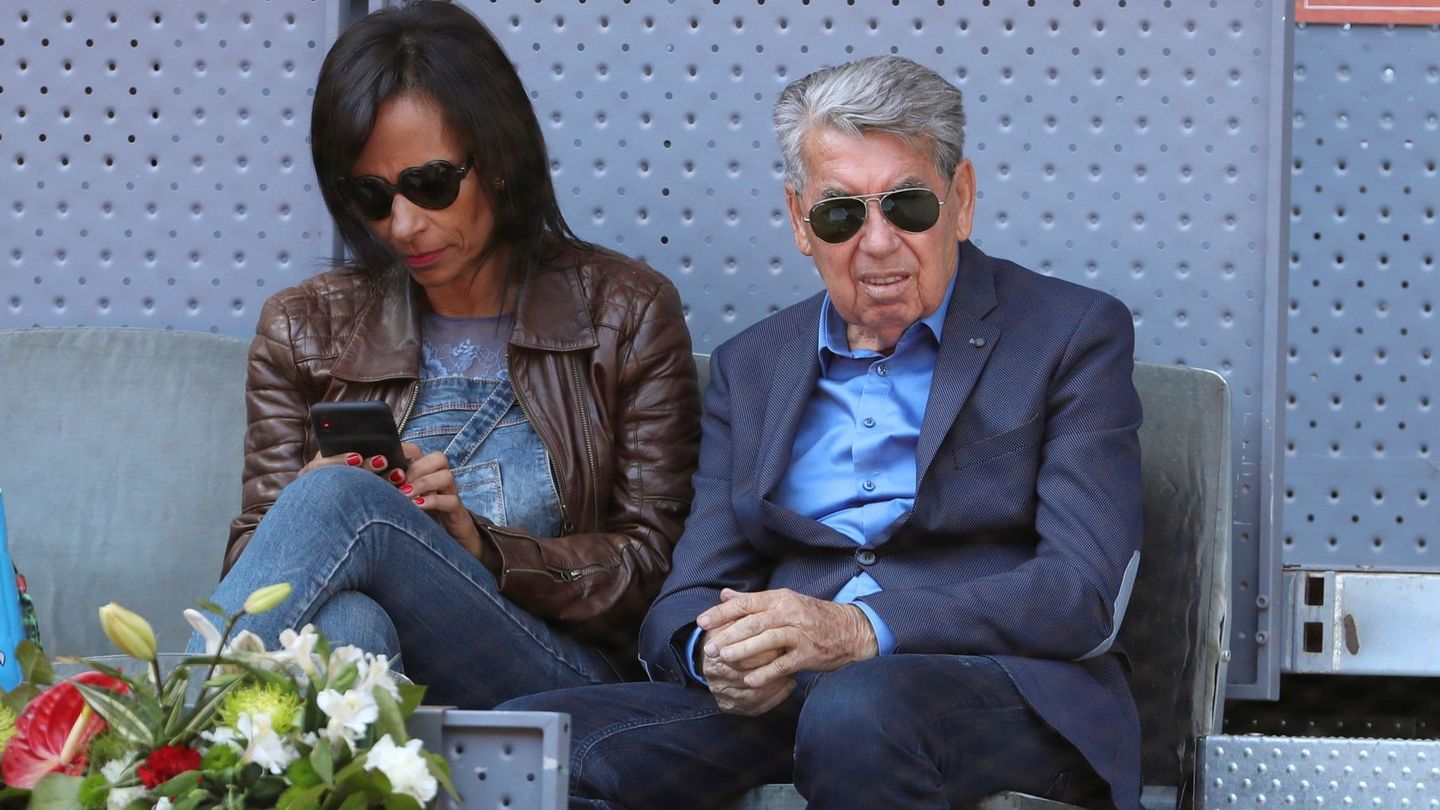 L'herència de Manolo Santana deixa a Claudia com a administradora i clients del club de tennis volen anar-se'n