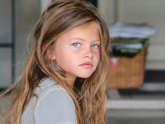 La niña más guapa del mundo a los 4 años, Thylane Blondeau, vive un infierno a los 20