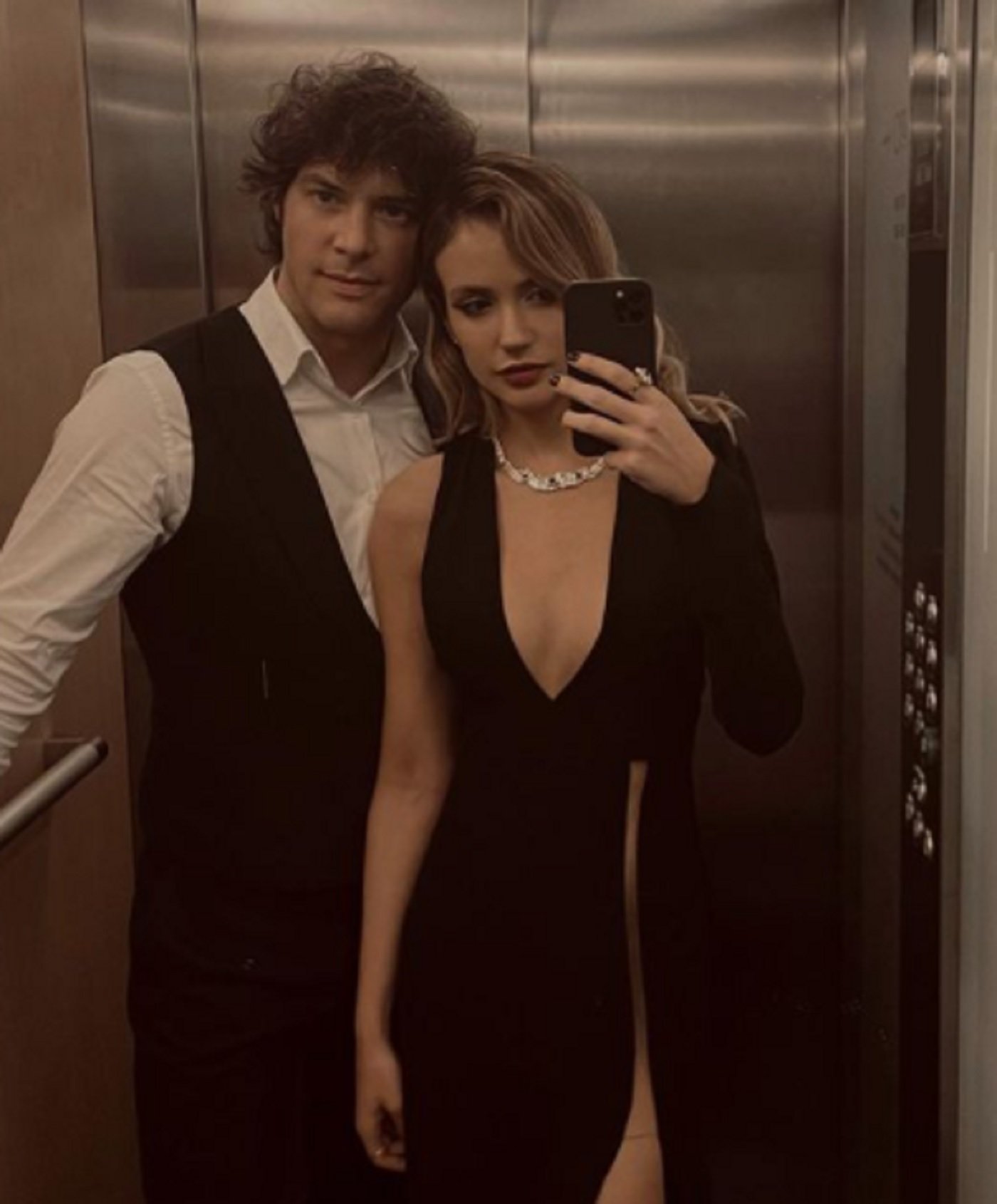 Rebecca Lima recupera una foto mai vista d'ella i Jordi Cruz a la platja