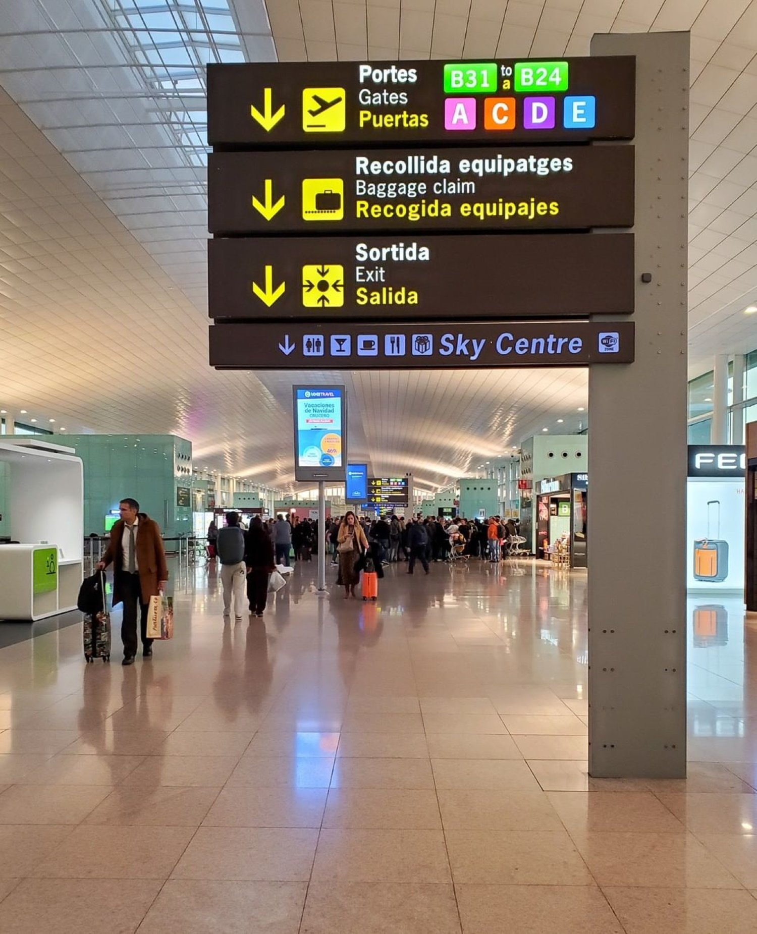 Periodista català esclata pel que ha viscut a l'aeroport: "Colla de...!"