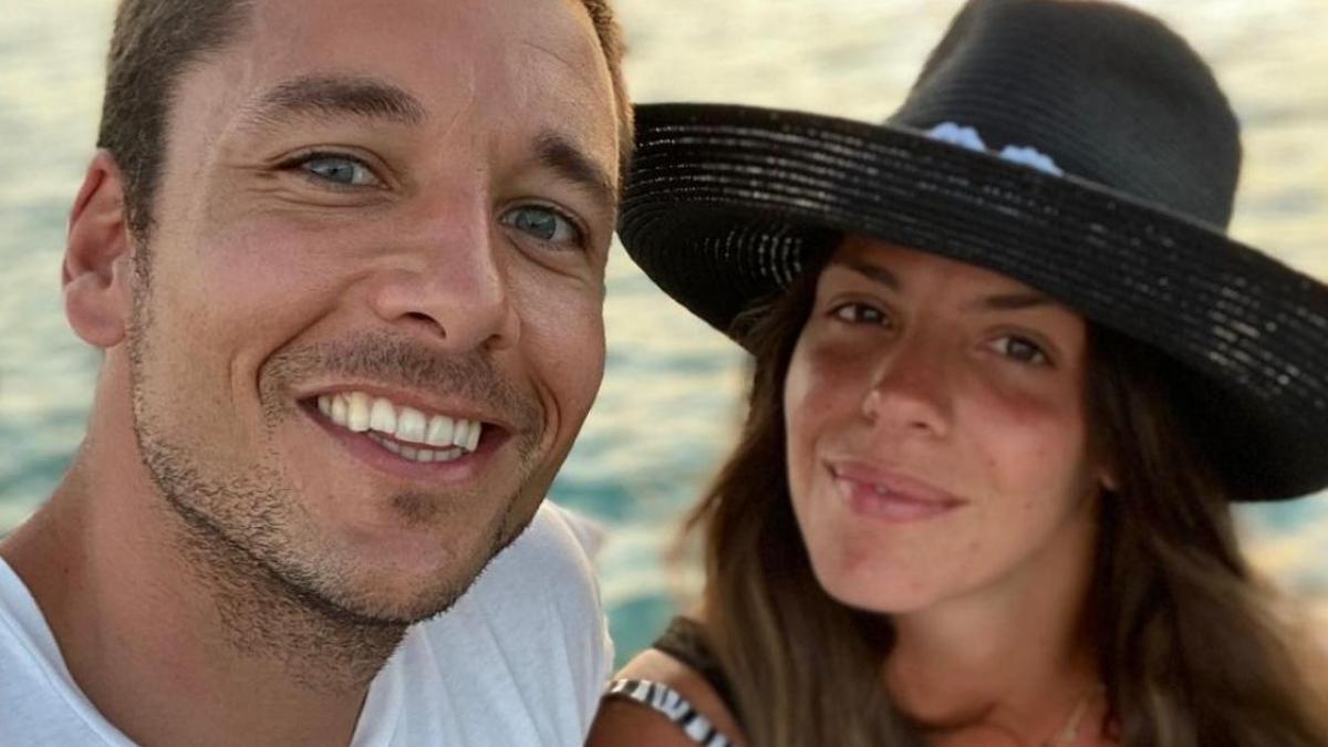 Laura Matamoros enseña como le ha quedado la barriga después de dar a luz a su hijo Benjamín