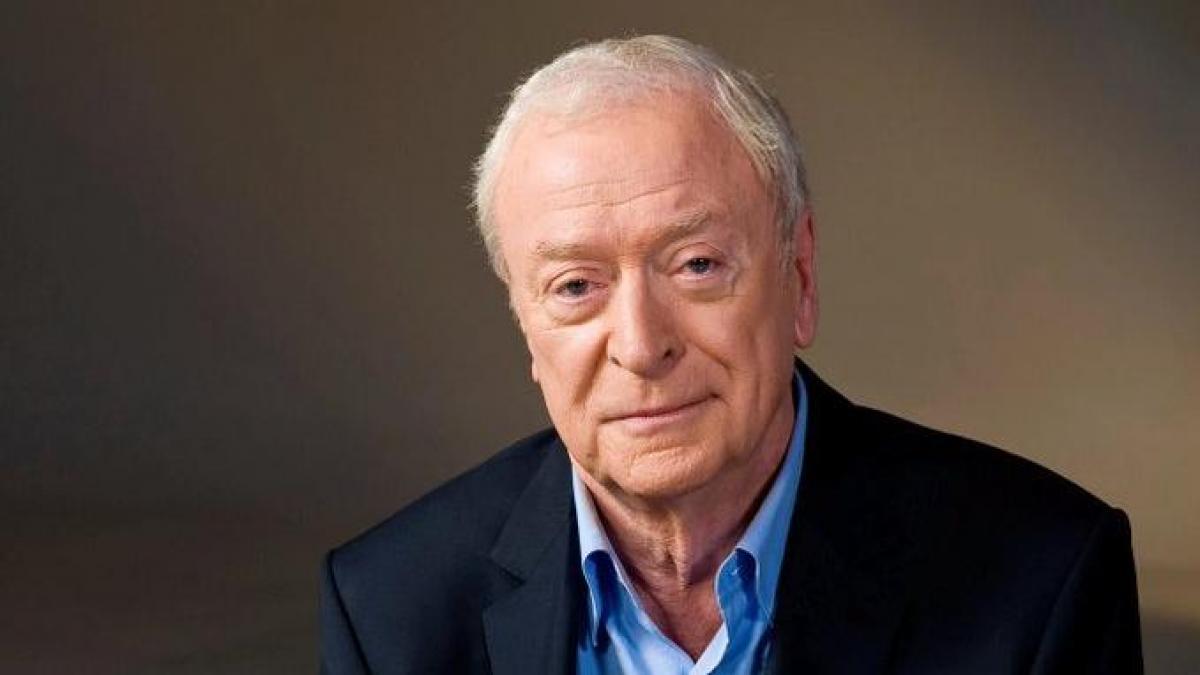 Michael Caine, d'estrella de Hollywood a subhastar unes ulleres per 960 euros i vendre un Rolex per 15.000