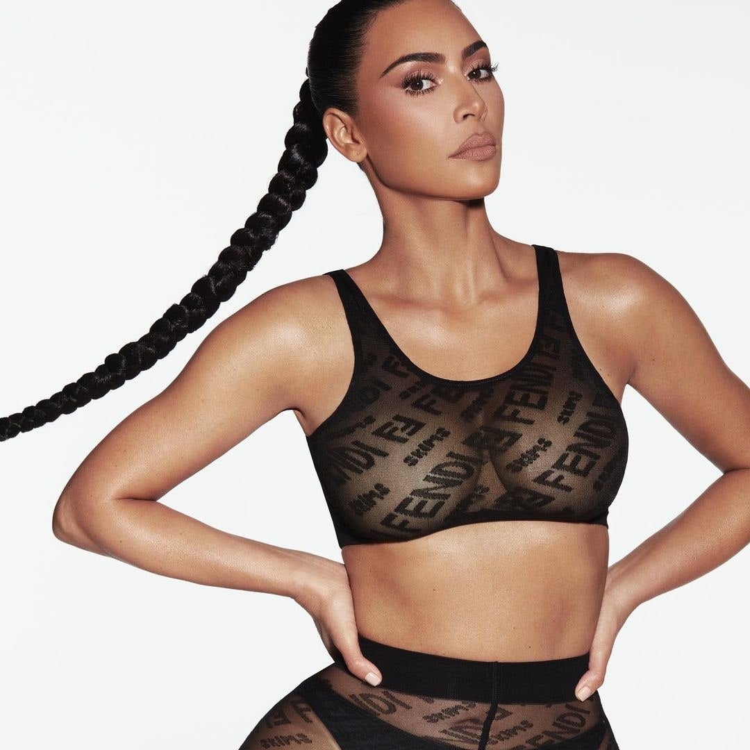 Kim Kardashian posa de moda el biquini que trenca amb tot el que has vist fins ara