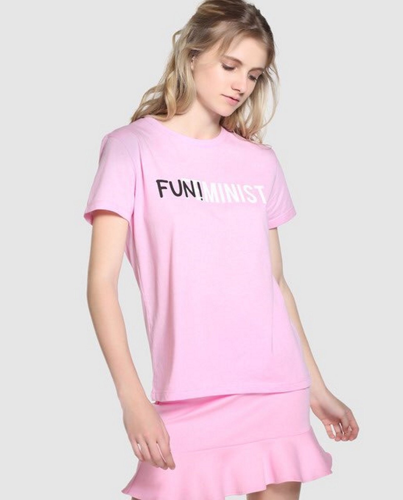 La polémica camiseta 'feminista' de El Corte Inglés que no gusta a nadie