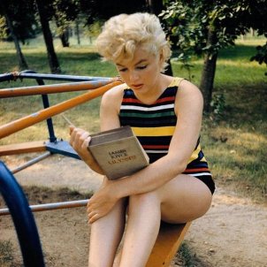 Marylin Monroe reading Joyce (Eve Arnold)