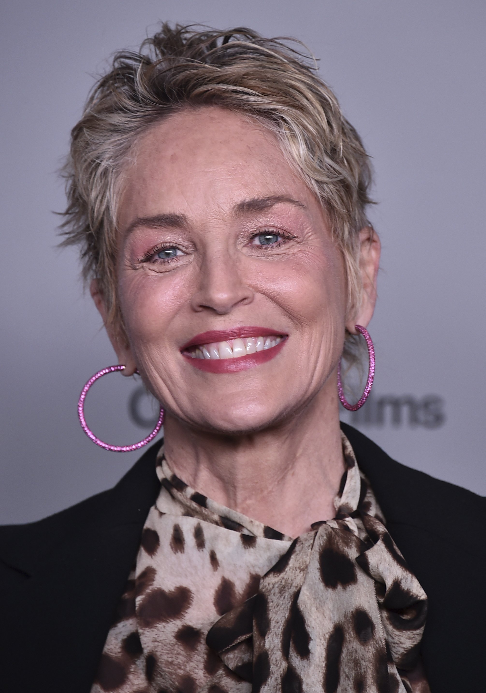 Helen Mirren hace sombra a Sharon Stone a sus 76 años