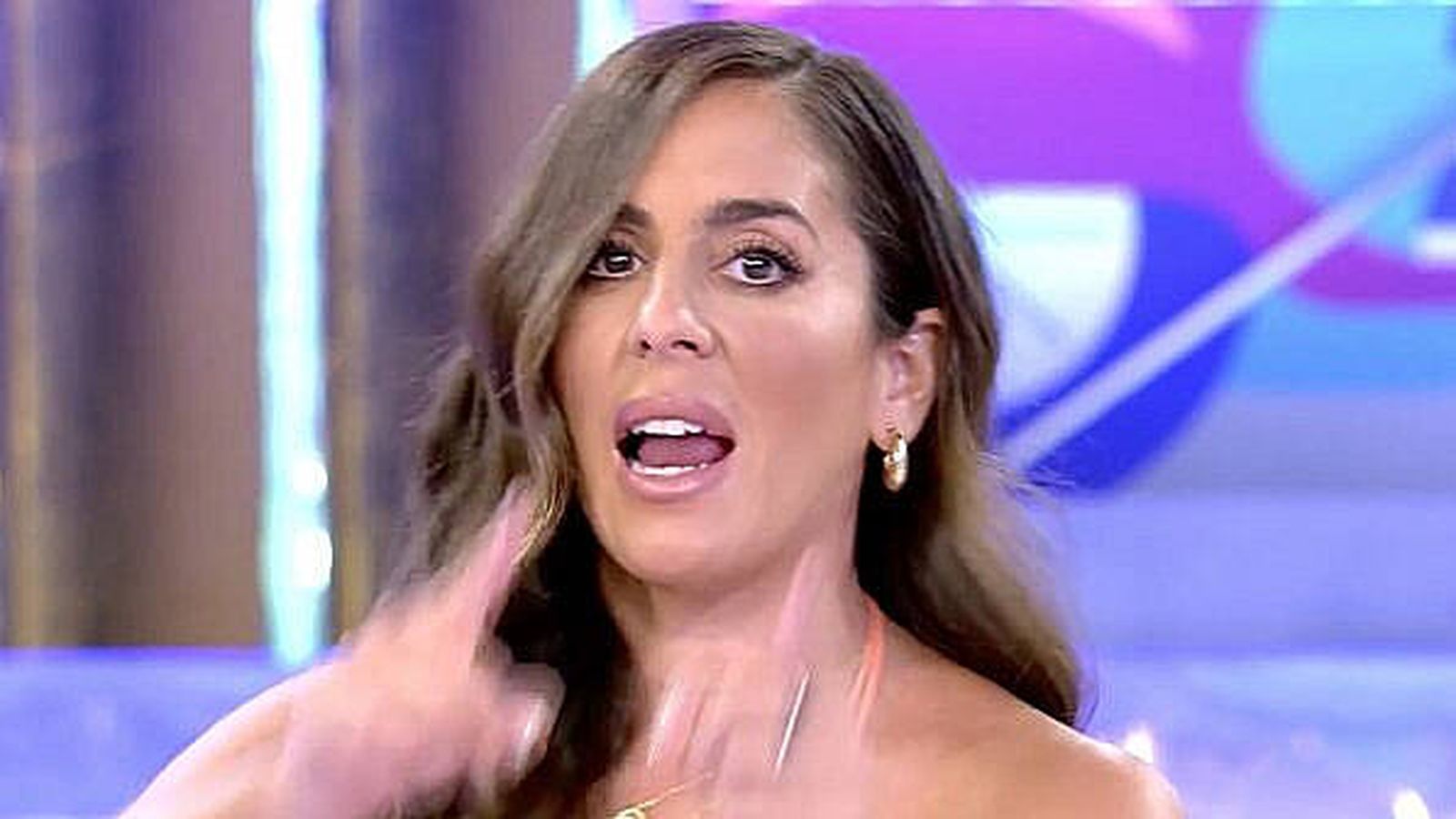 "No vull!". Anabel Pantoja es puja per les parets, el seu ex Omar Sánchez enxampat amb una famosa de Telecinco