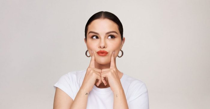 Selena Gómez reaparece muy cambiada en una fotografía en la cocina