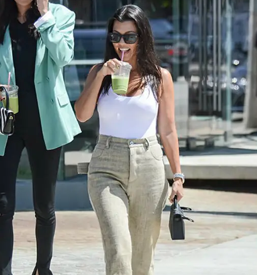 El vestit gòtic que Kourtney Kardashian va utilitzar per al seu casament