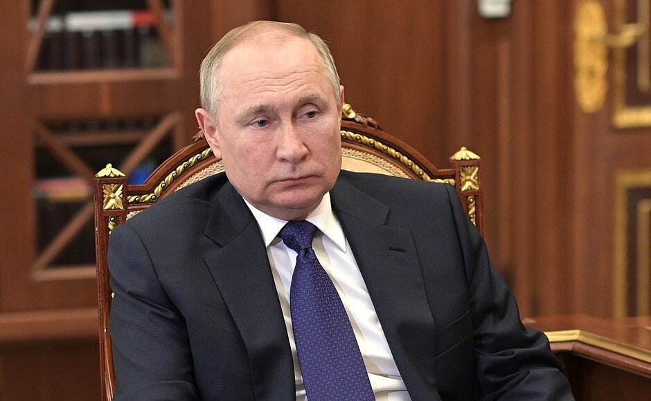 La adicción al lujo de Vladímir Putin: relojes para ricos o trajes como los de James Bond