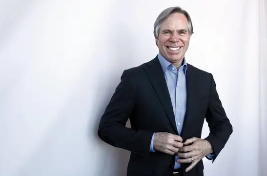 La vida de Tommy Hilfiger fuera de la moda: tiene 7 hijos, 3 de ellos con autismo