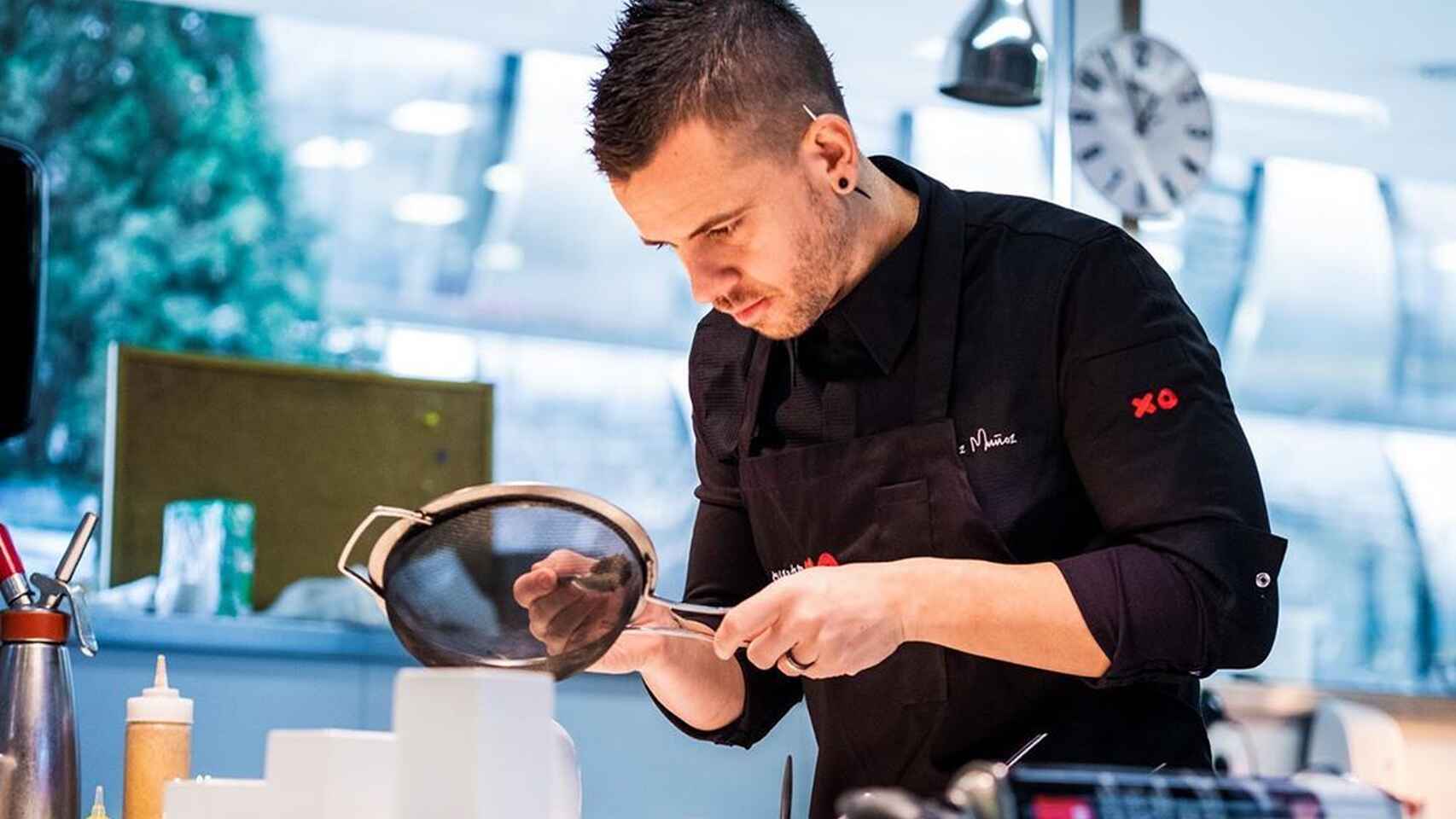 David Muñoz no es el cocinero que hace la mejor tortilla de patatas de Madrid: cuesta 2,50 euros