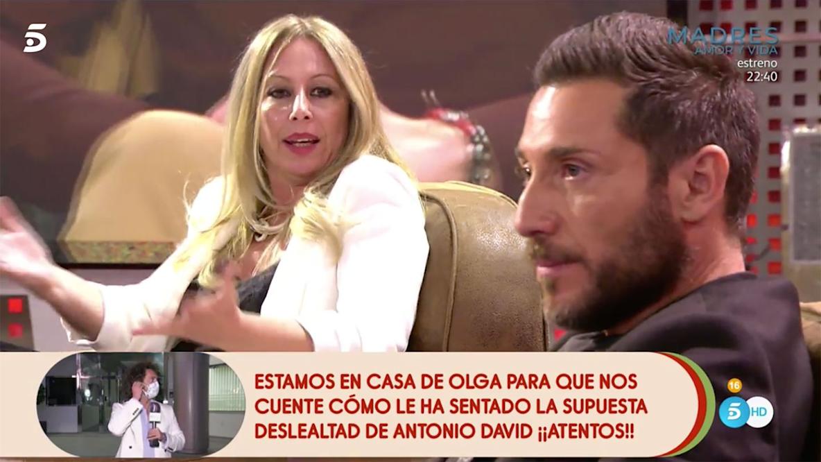D'estrella juntament amb Antonio David Flores a Telecinco a confirmar que ha patit anorèxia