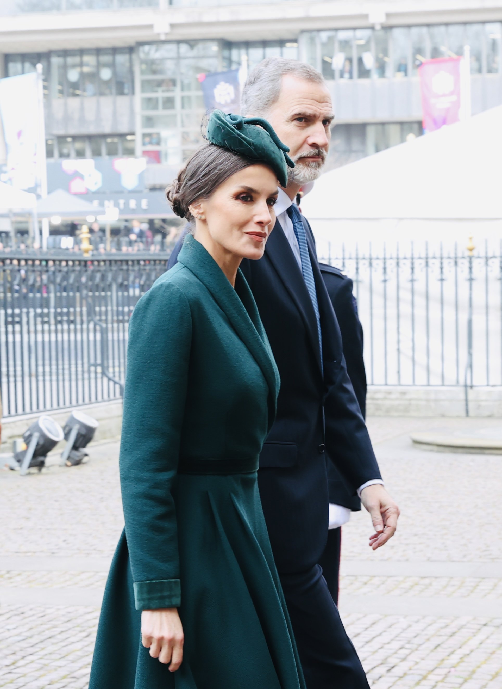 Carolina de Mónaco hunde los errores de Letizia; así se debe ir a un funeral
