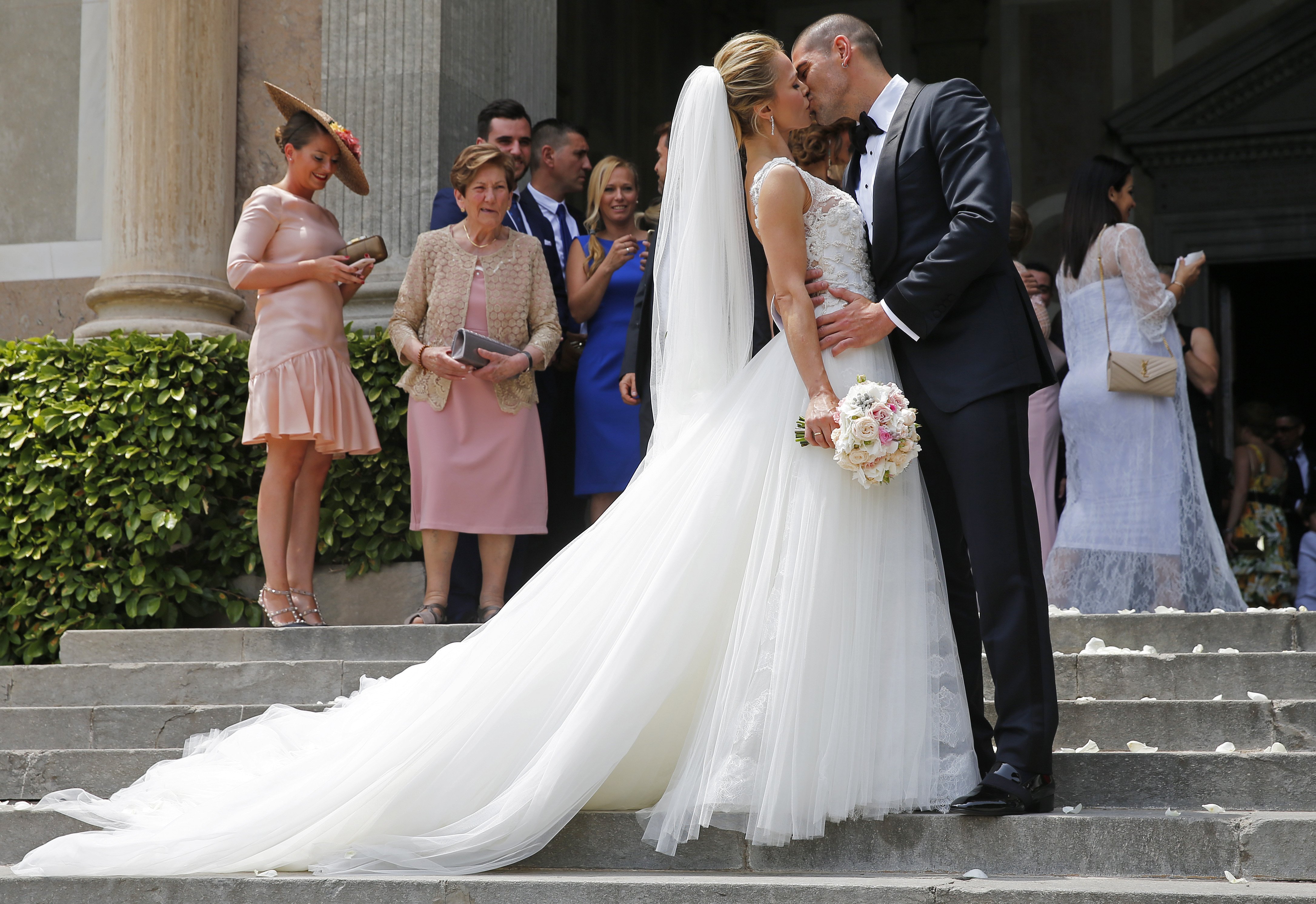 La espectacular boda culé de Víctor Valdés y Yolanda Cardona