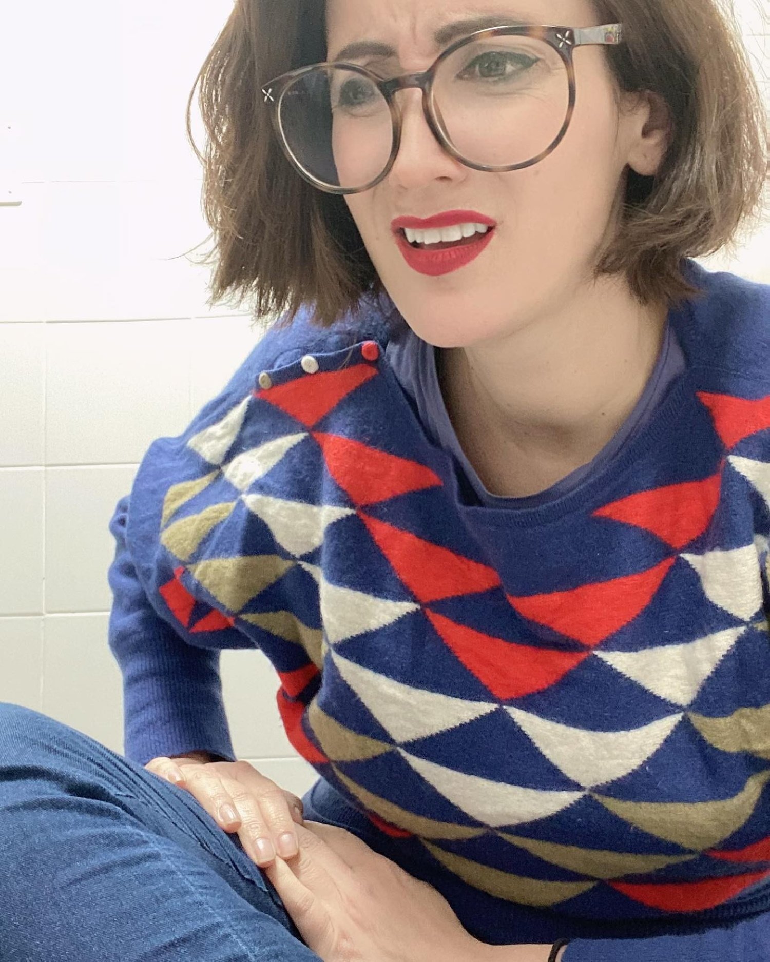 Ana Morgade, sense paraules: "¿Le estoy dando la mano a un señor con un huevo fuera?"