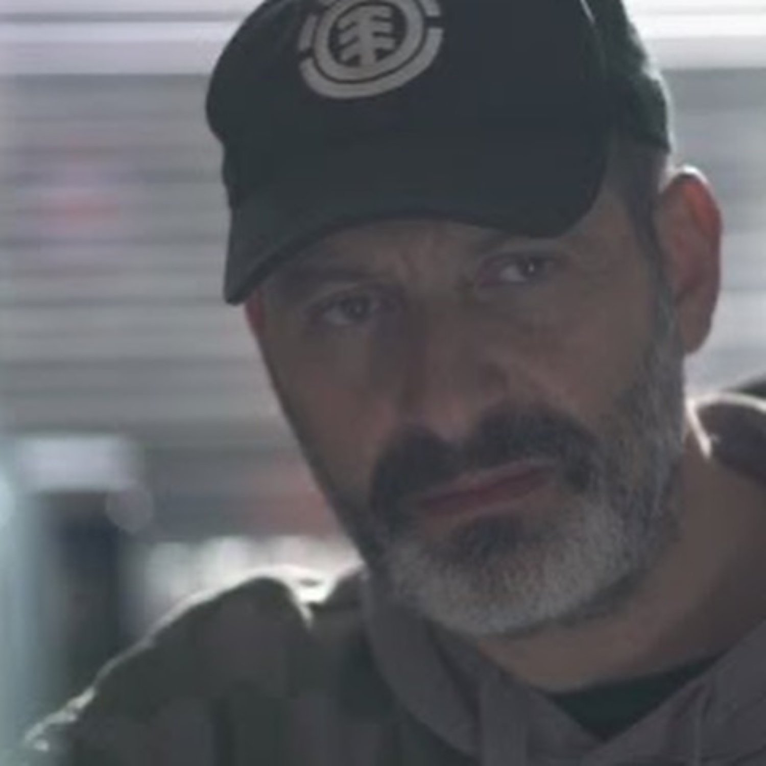 Josep Julien, indecente imagen de un vigilante en un tren ante pasajeros: "Tienen miedo"