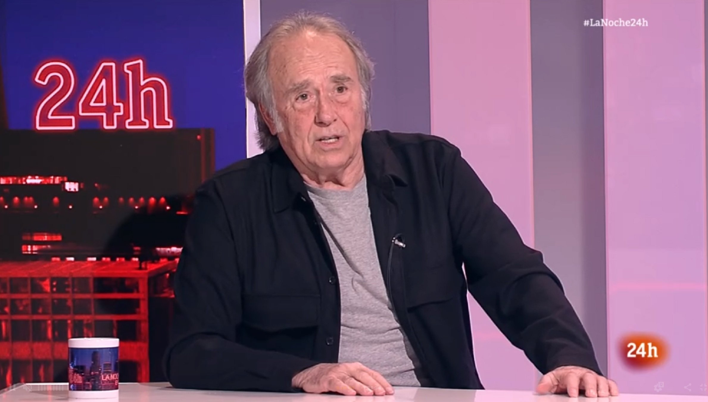 Serrat sorprèn i tria un dels dos: en quin idioma prefereix cantar, català o castellà