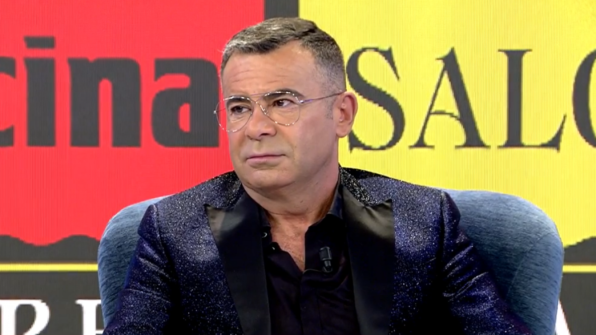 El gran rival de Jorge Javier Vázquez presume de cuerpo 10 en la playa
