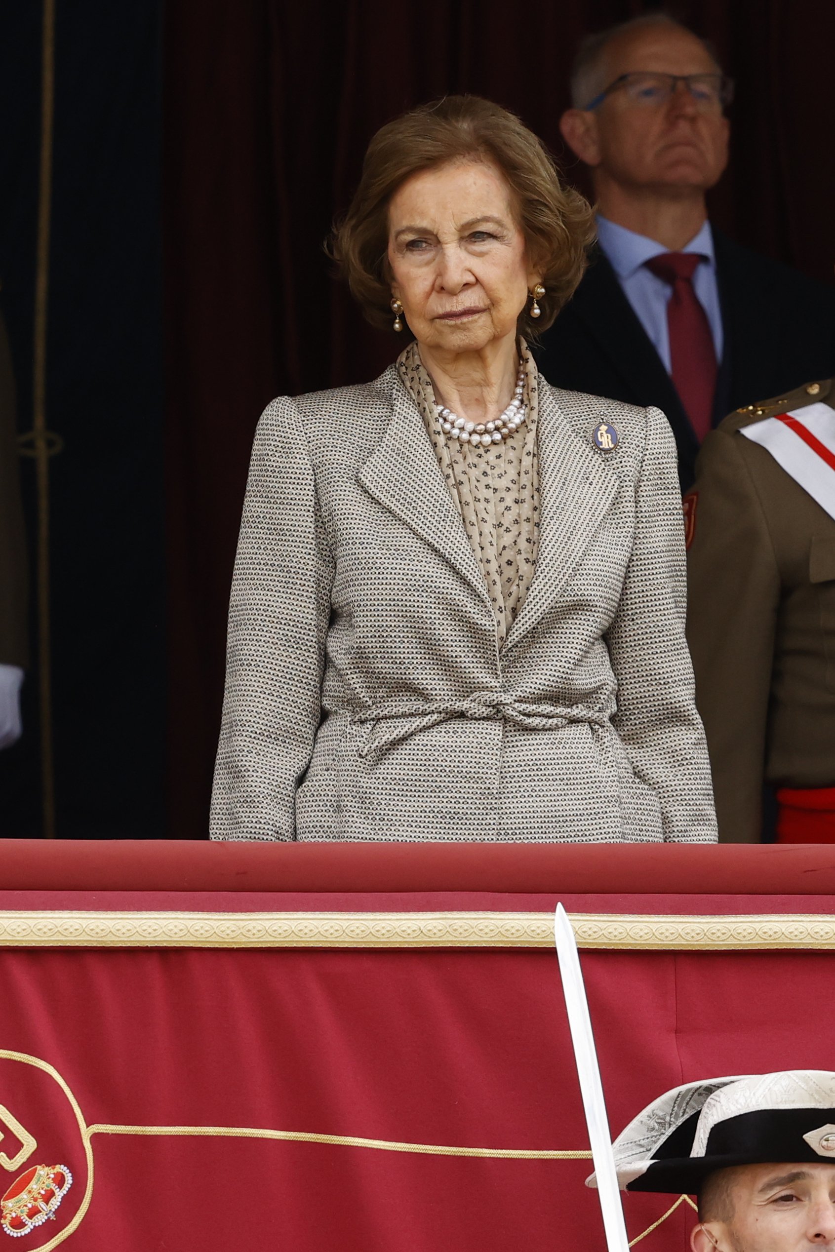La reina Sofía més seriosa reapareix en una jura de bandera molt particular