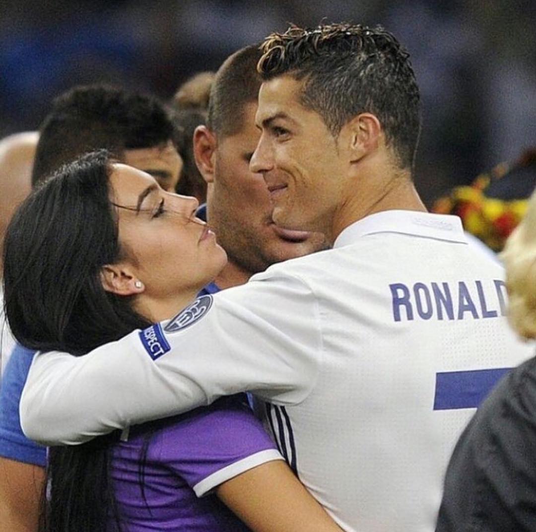 La xicota de Cristiano Ronaldo, molt unida al seu fill