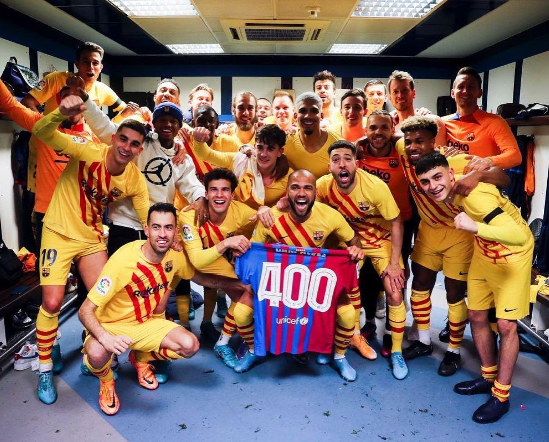 Crack del Barça conmueve, acaba de ser padre de un niño: emotivísima foto, nombre precioso