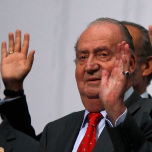 La recomanació d'un mitjà arran del retorn de Joan Carles a Espanya desferma la xarxa