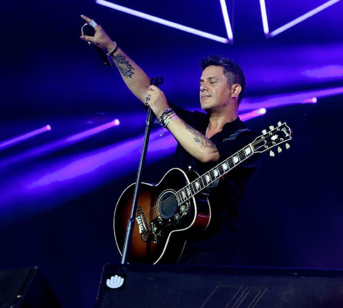 Alejandro Sanz reuneix els famosos en el seu concert més especial