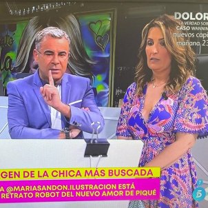 Jorge Javier Vázquez y Laura Fa con retratista novia Piqué 2 Telecinco