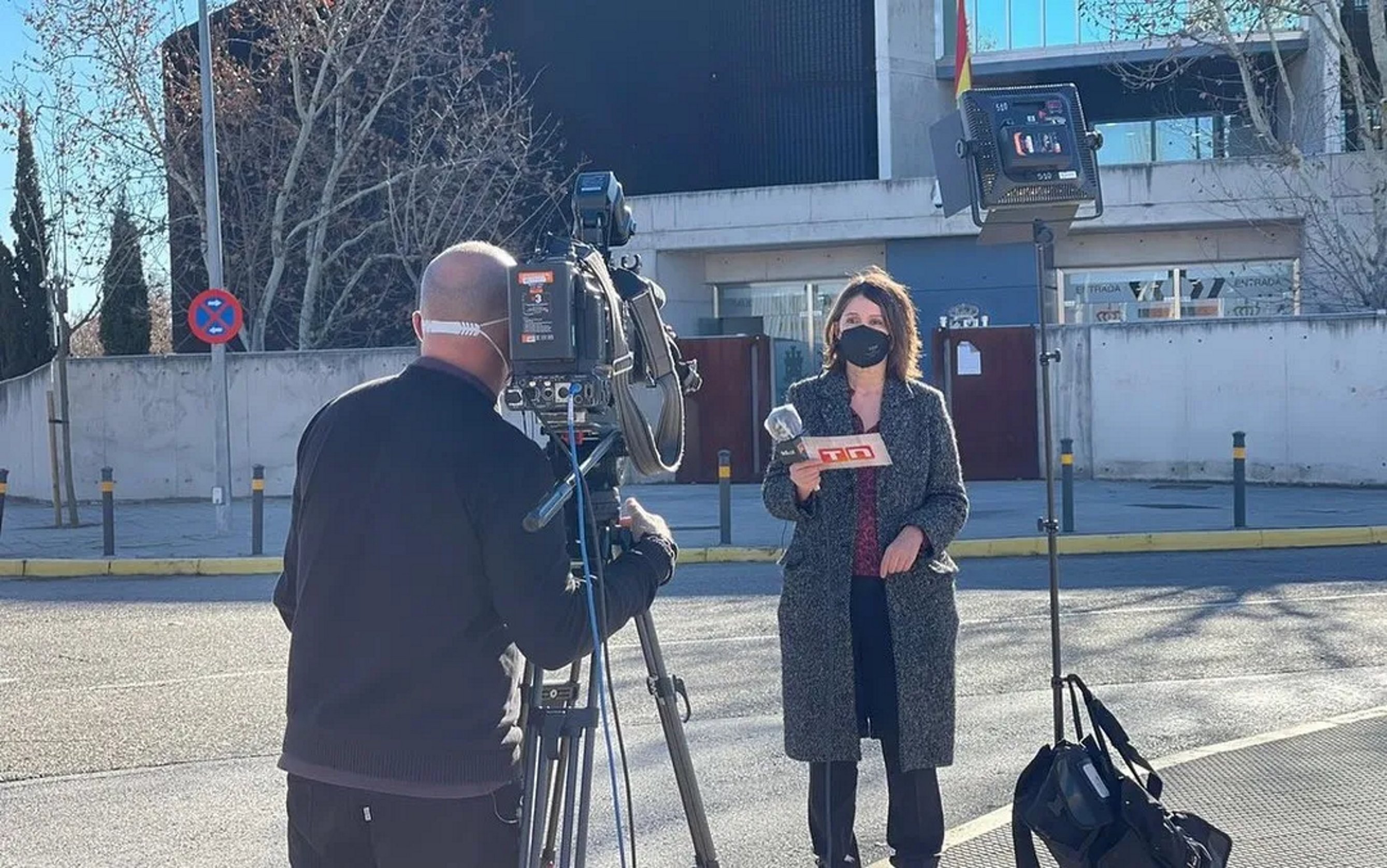 Veterana corresponsal de TV3 en Madrid fuera de combate: así tiene la pierna