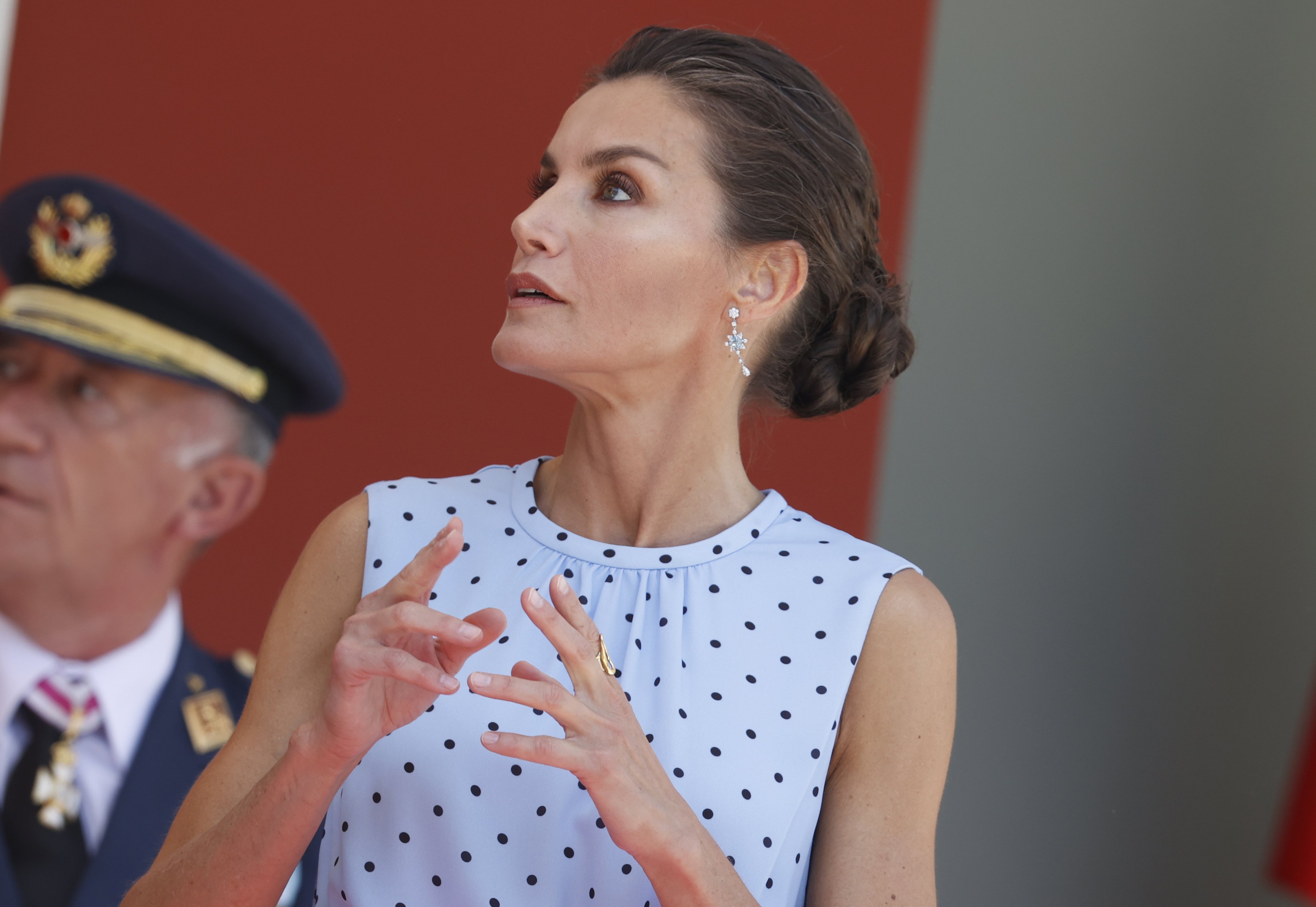 El secreto de los dedos de Letizia, del cual no se habla, que tiene locos a los monárquicos