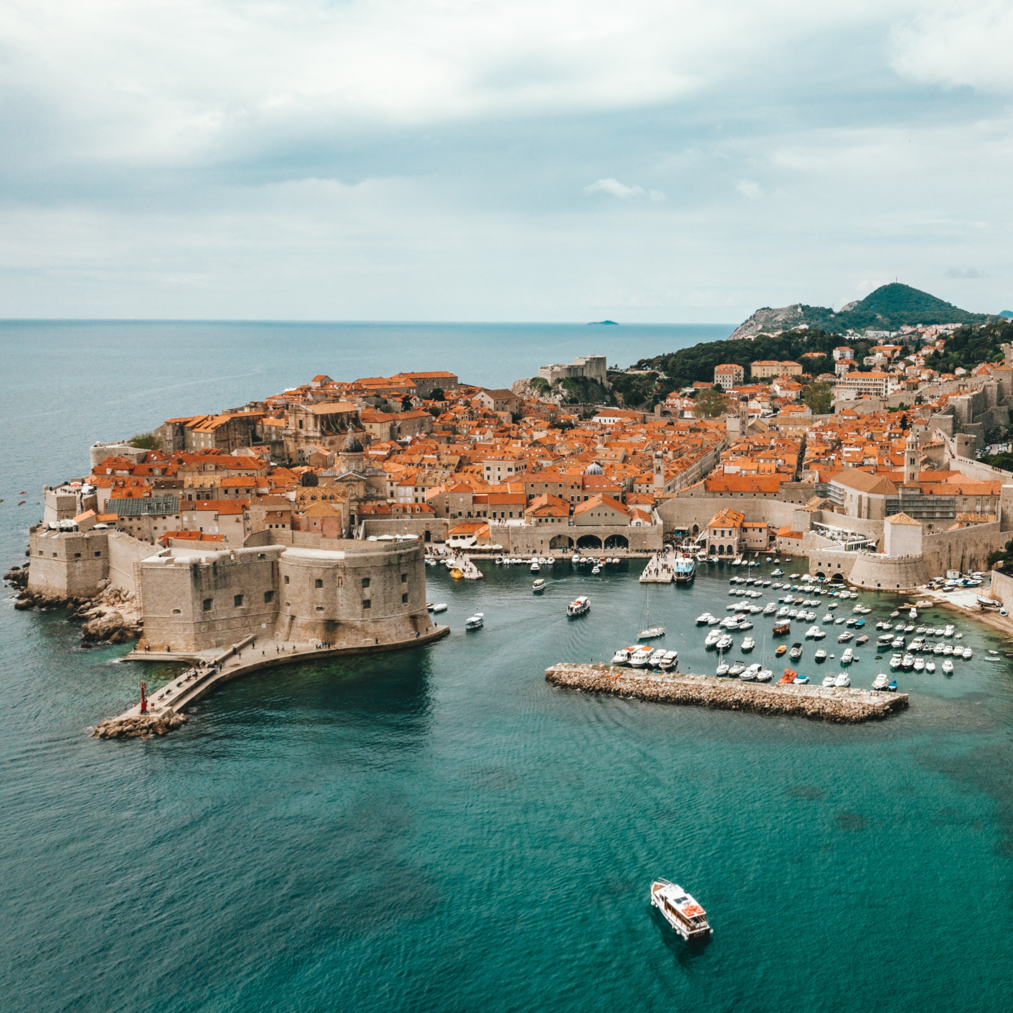 Descubre el encanto de la costa dálmata en Croacia