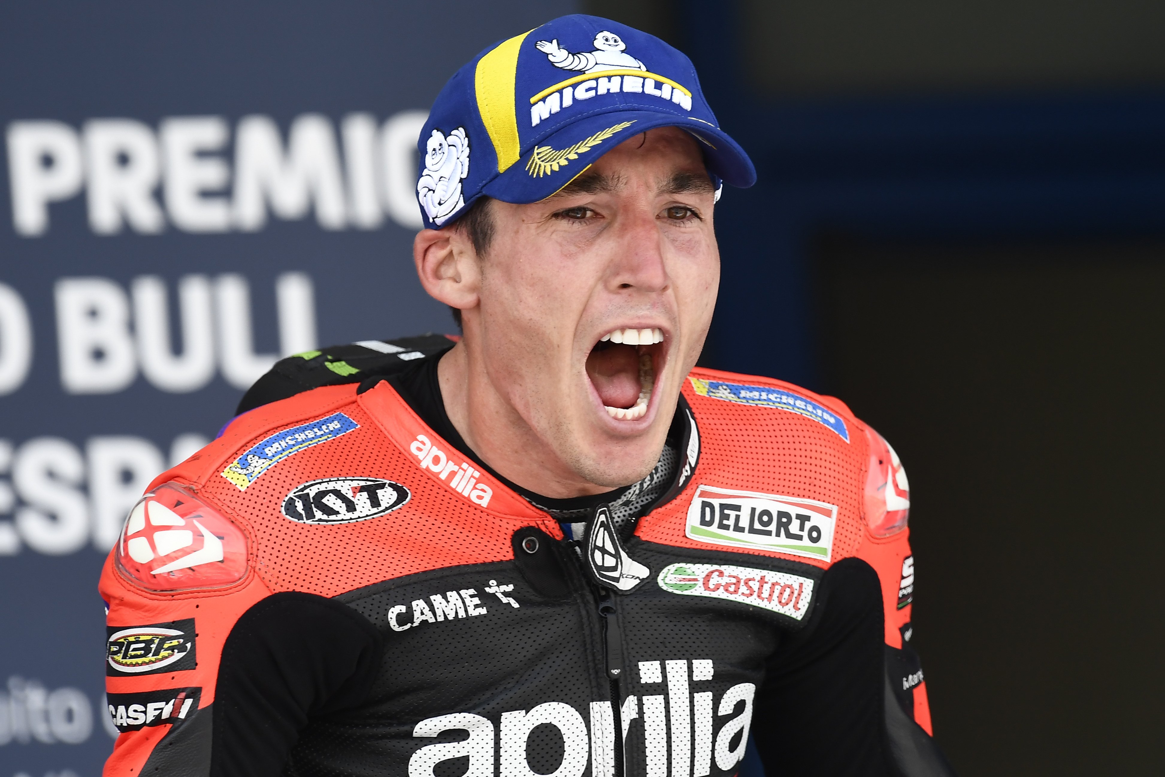 Bronca d'Aleix Espargaró per viure fora de Catalunya: "Això ho serà el teu pare"