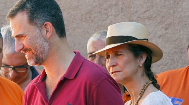La infanta Elena, molt preocupada per l'estat real de la mare demana ajuda al seu germà, el rei