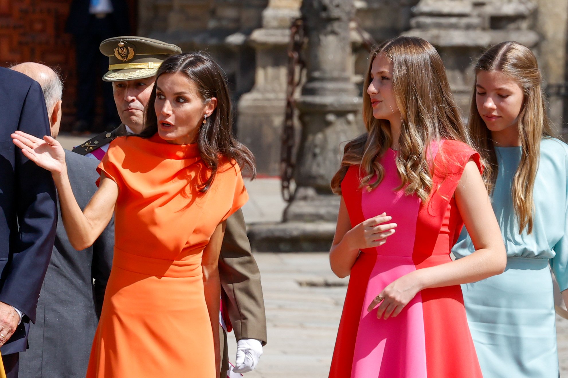 Letizia mata a Felipe con la mirada por un gesto ridículo del rey en la catedral