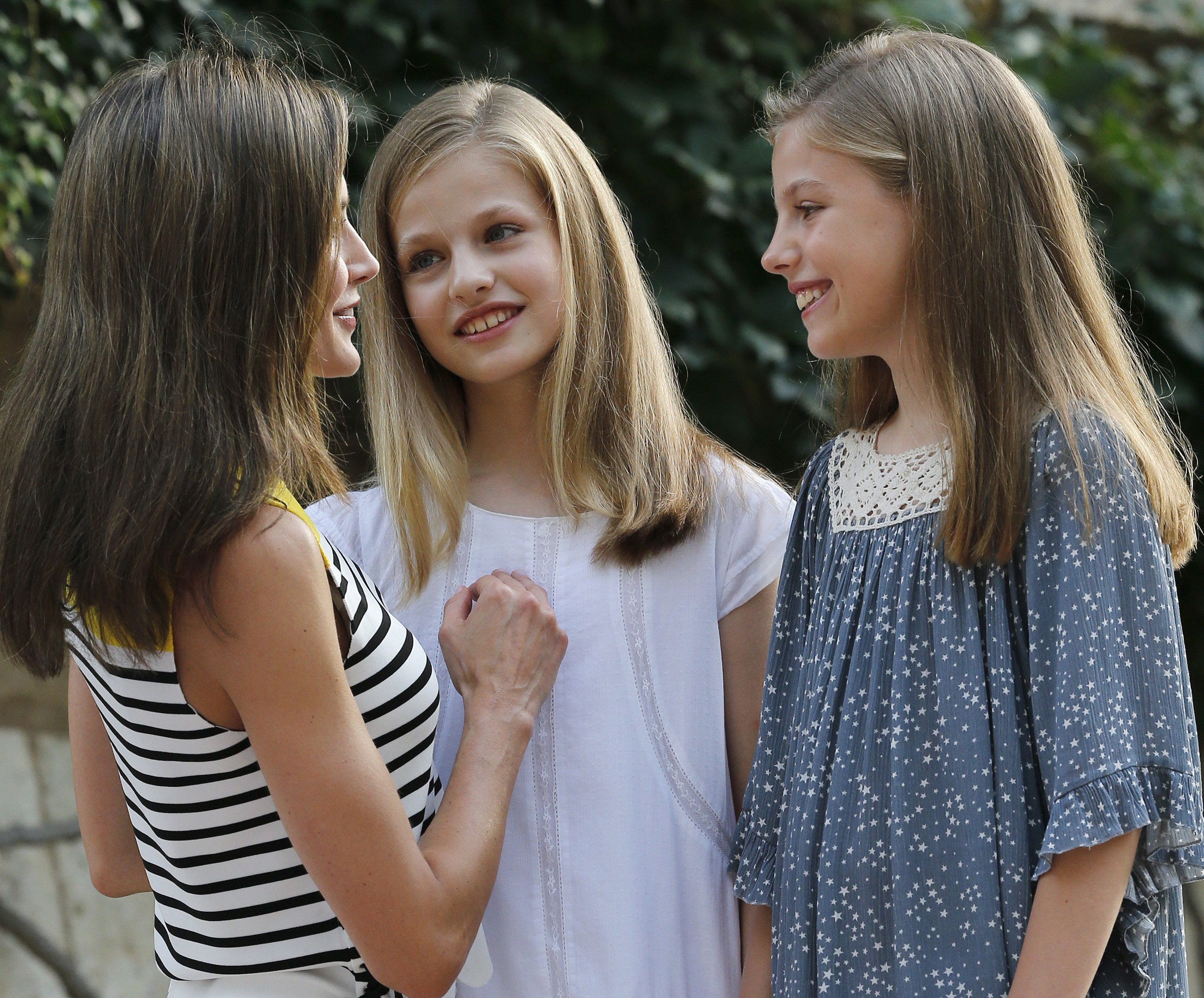 Letizia pide a la número uno del badminton que dé clases a Leonor y Sofía