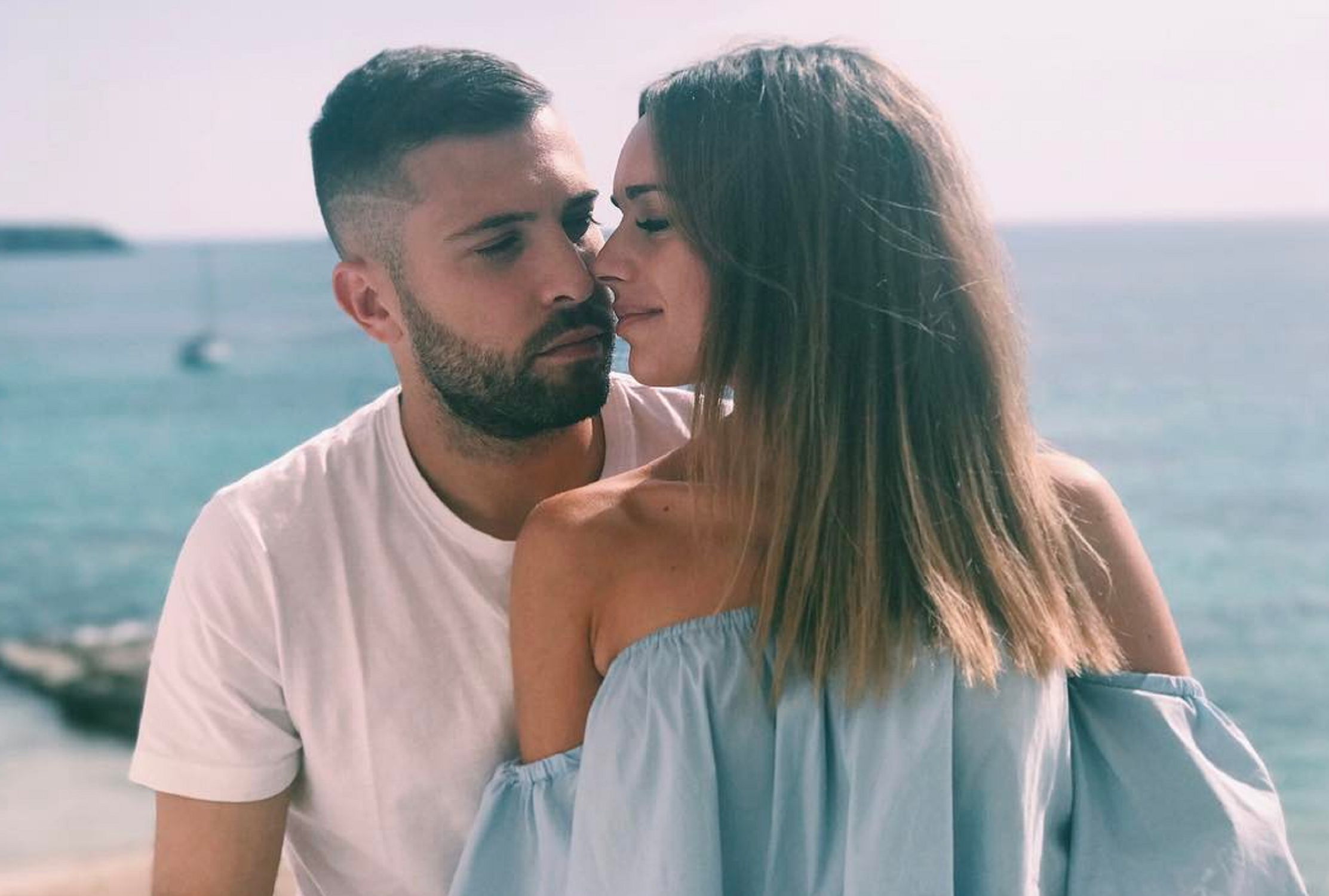 Jordi Alba i Romarey Ventura anuncien embaràs amb una tendra imatge