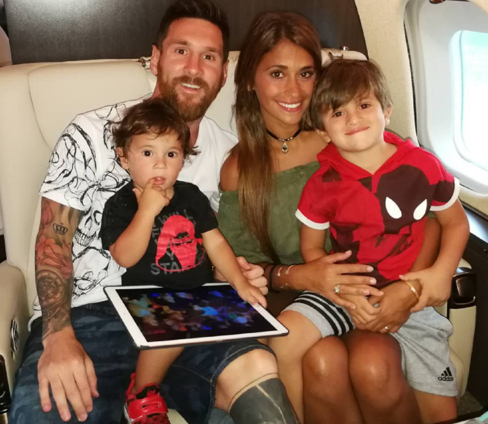 El tierno vídeo de Messi reencontrándose con sus hijos