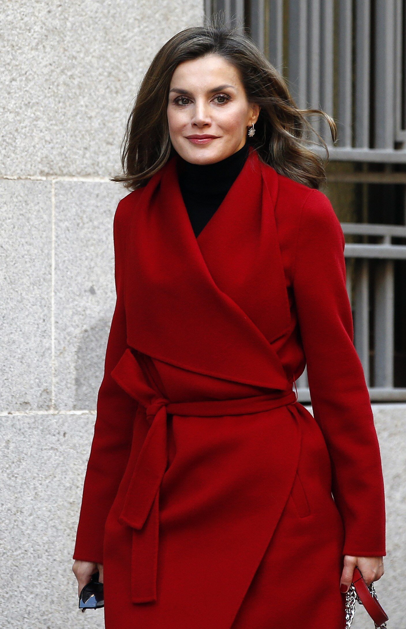 Letizia arriesga con unas provocativas botas rojas
