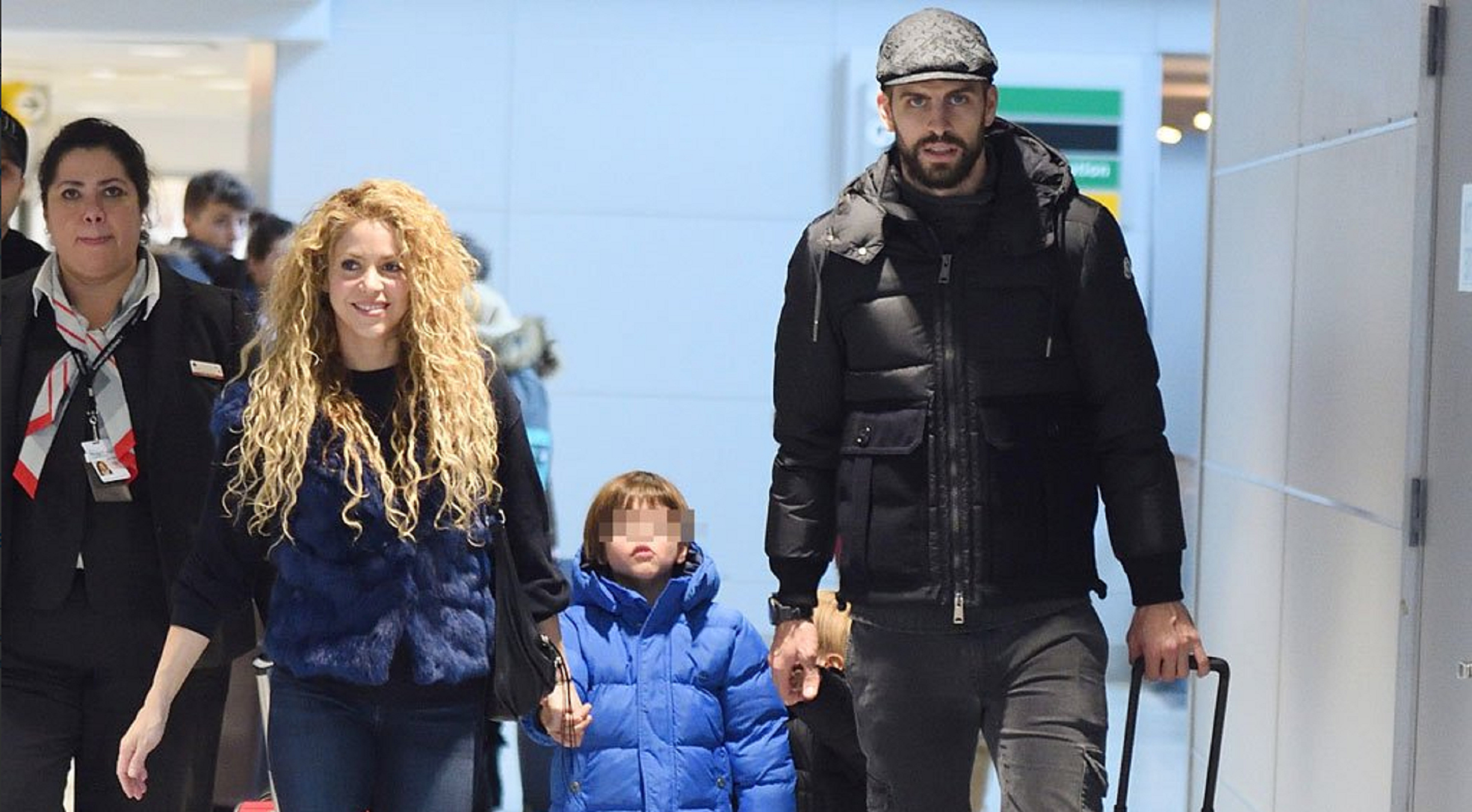 Negra Navidad de Shakira y Piqué en NYC con peleas y ambulancias