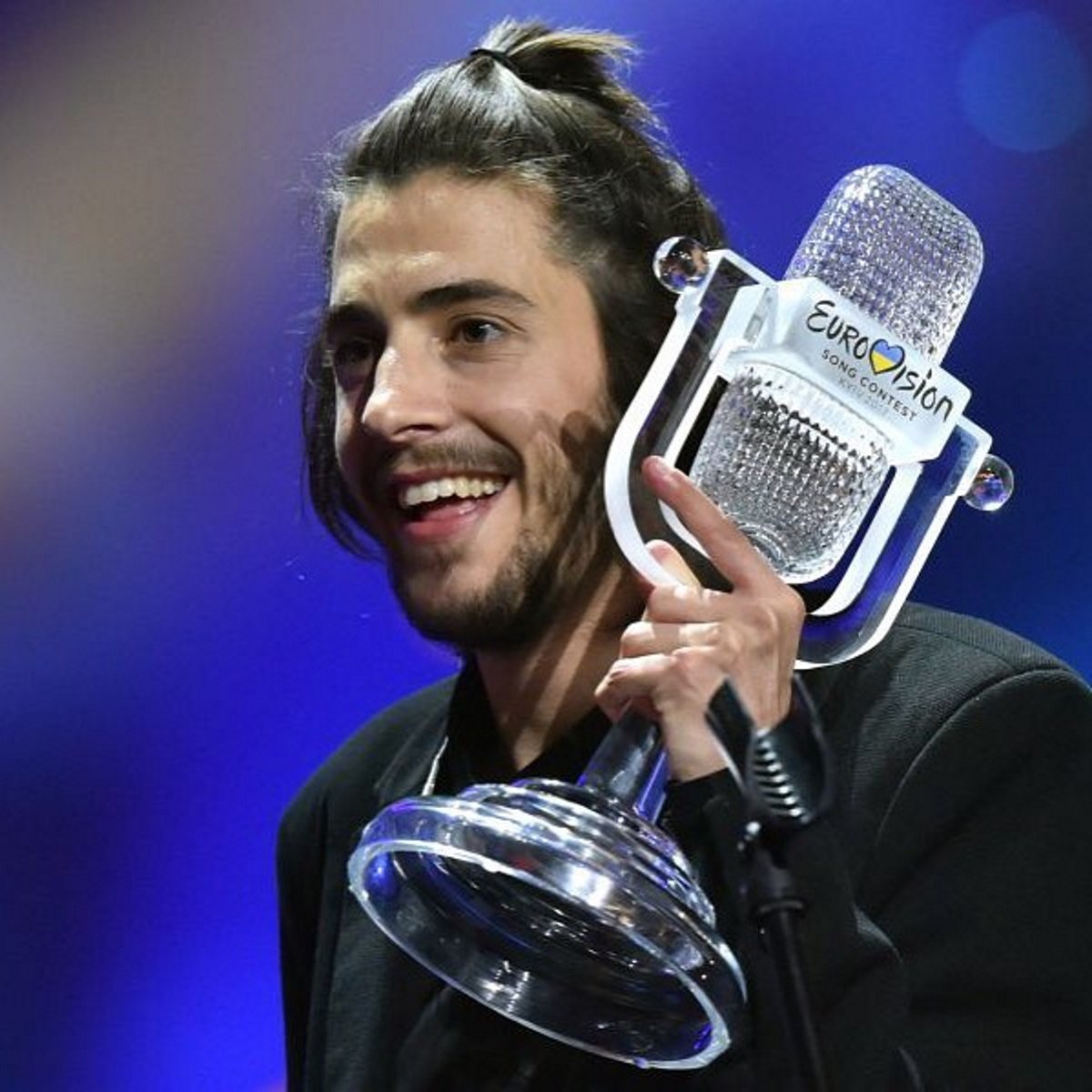 Salvador Sobral vuelve a cantar después del trasplante de corazón