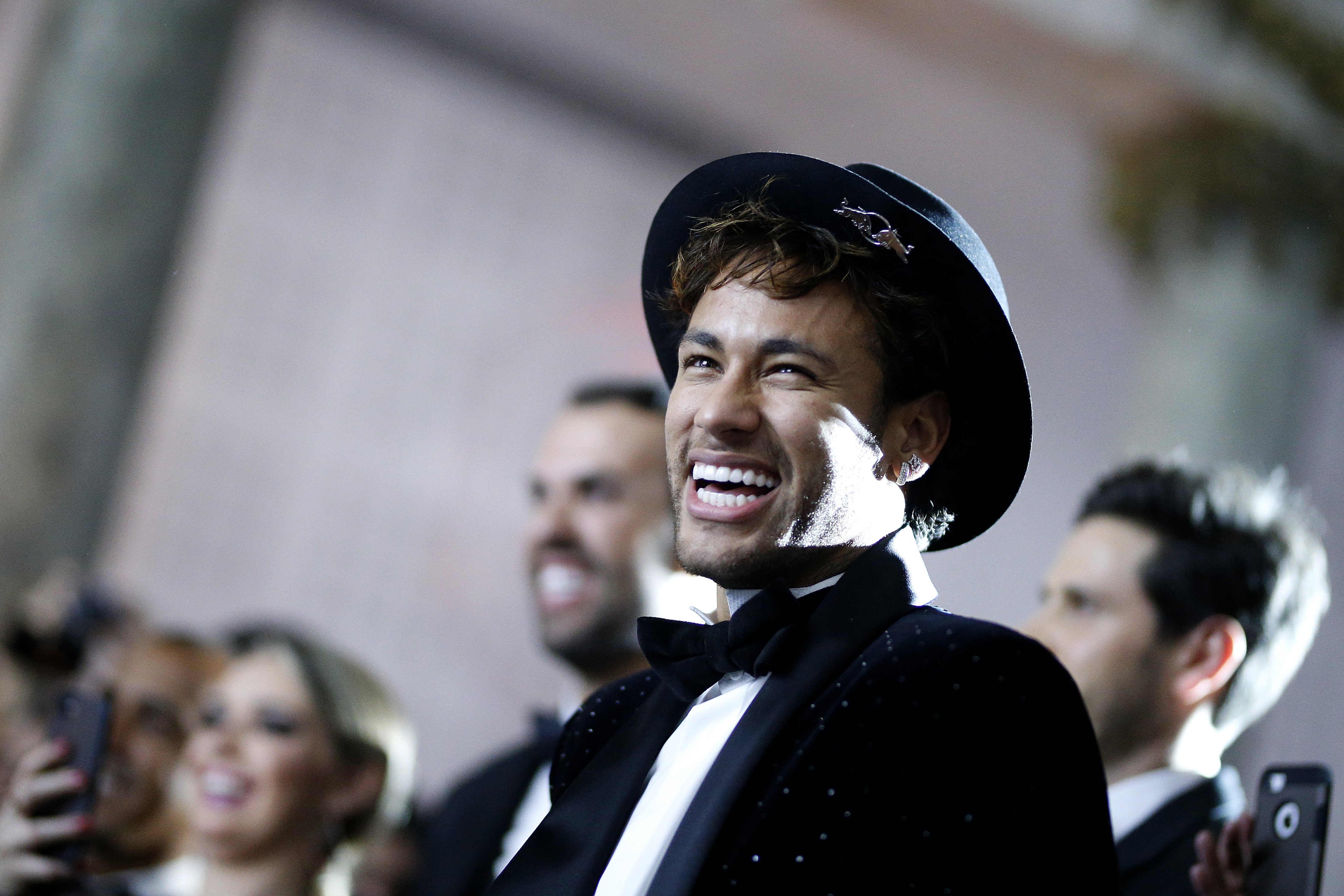 La gran festa d’aniversari de Neymar: pòquer, música i llàgrimes