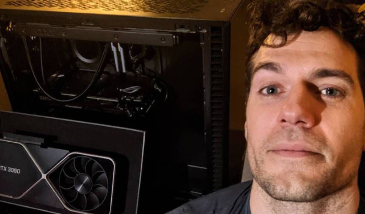Los problemas informáticos del ”friki” Henry Cavill