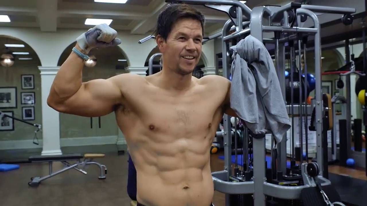 Mark Wahlberg le debe media carrera a Brad Pitt y Tom Cruise