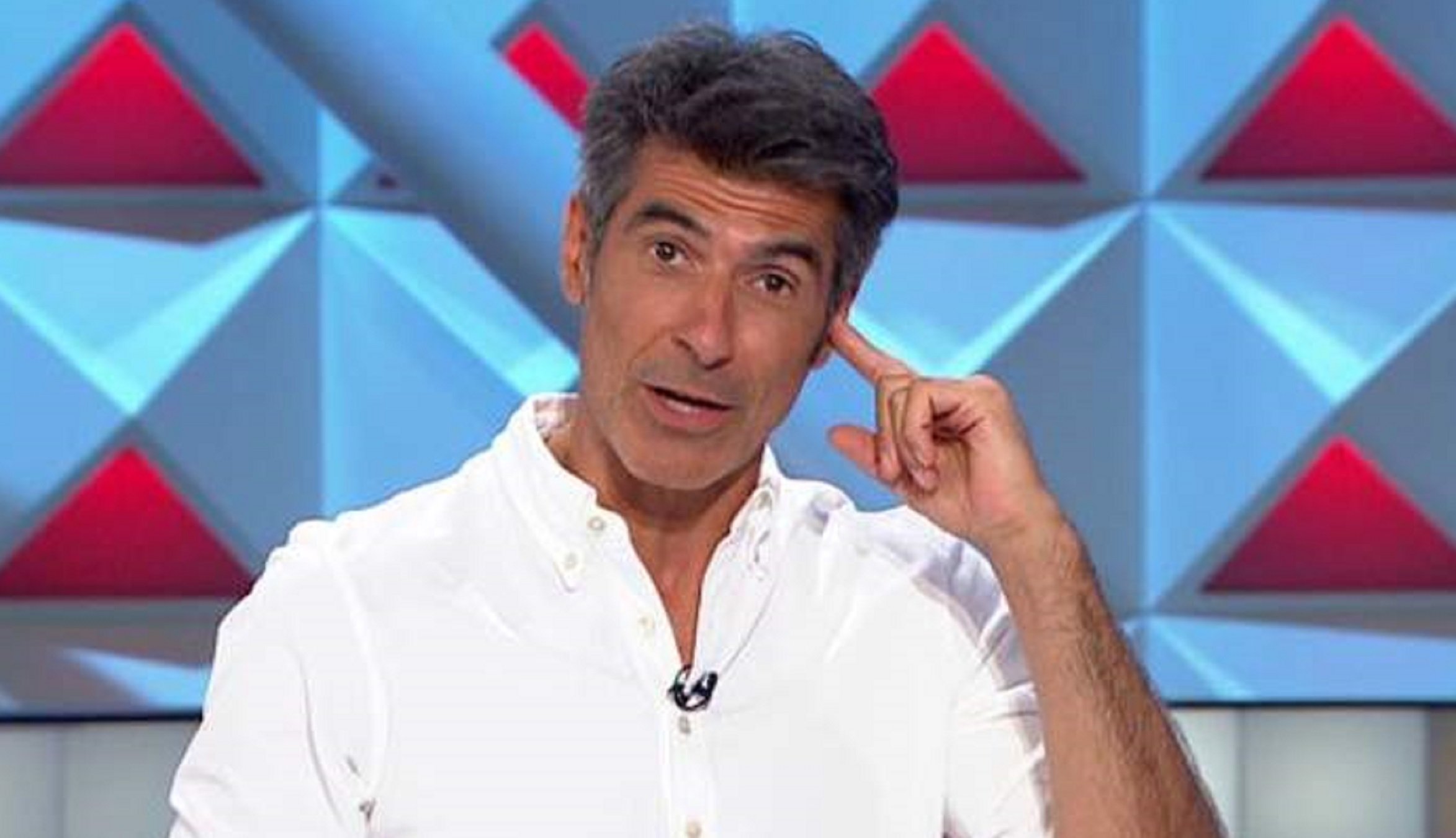 "Un plaer, ciao": Antena3 es peta a un famosíssim presentador català després de 8 anys en antena... Quin boom!