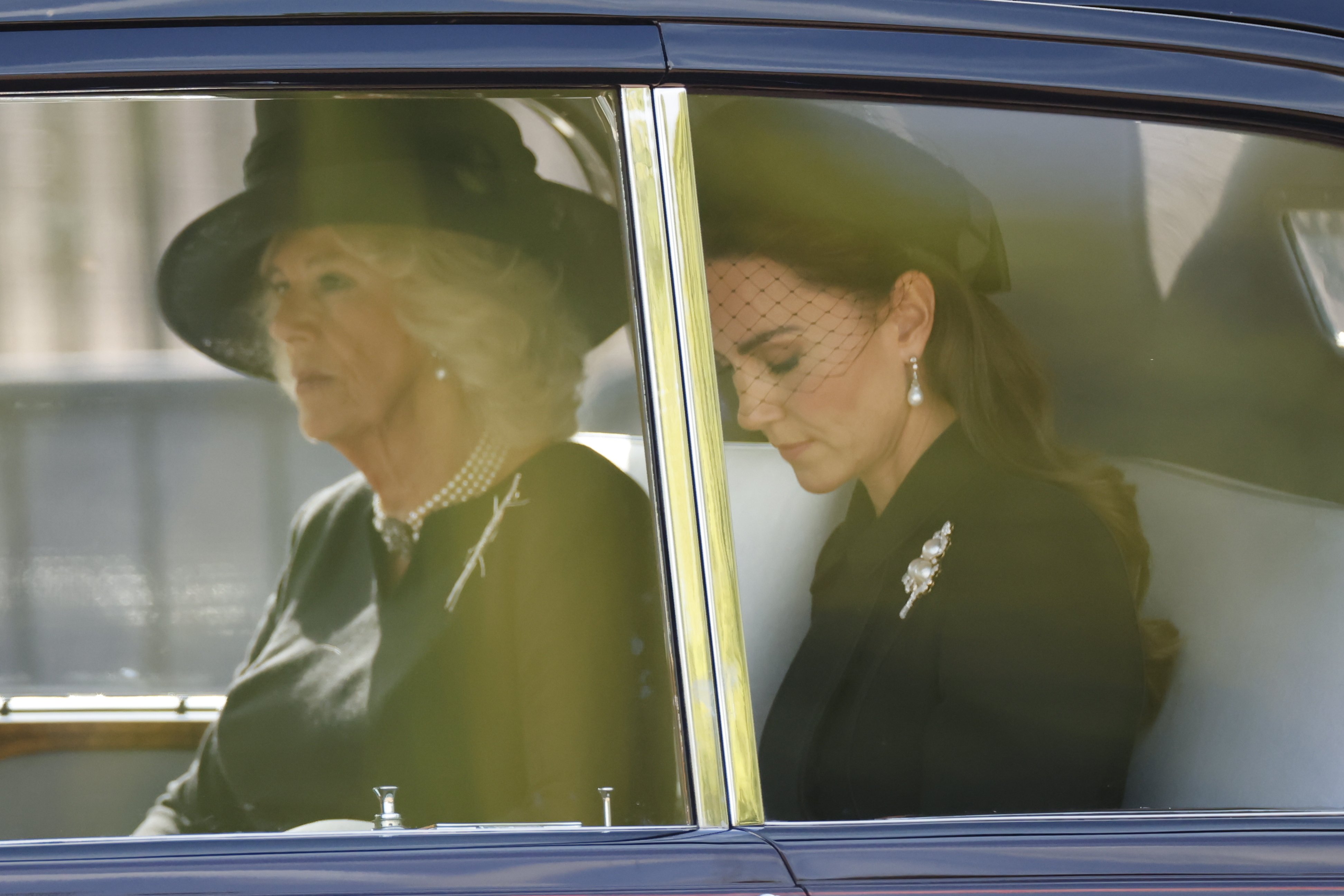 Camil·la obre el joier reial per Kate Middleton, fermall caríssim amb missatge ocult
