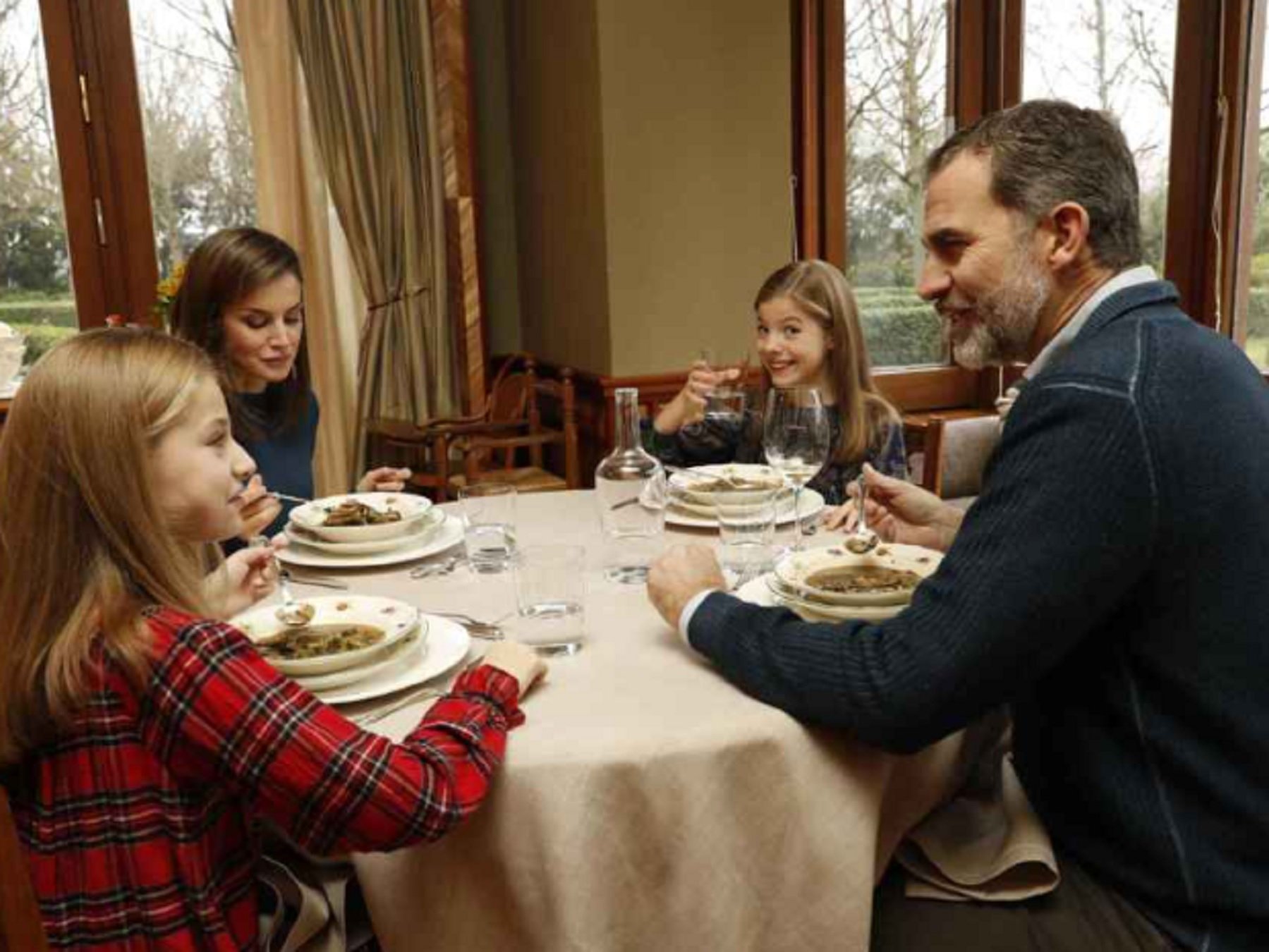 El menú pijo y healthy que engulle la princesa Leonor en su colegio de Gales: de estrella Michelin