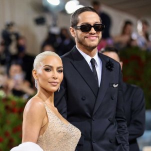 Pete Davidson se olvida de Kim Kardashian con su nueva pareja