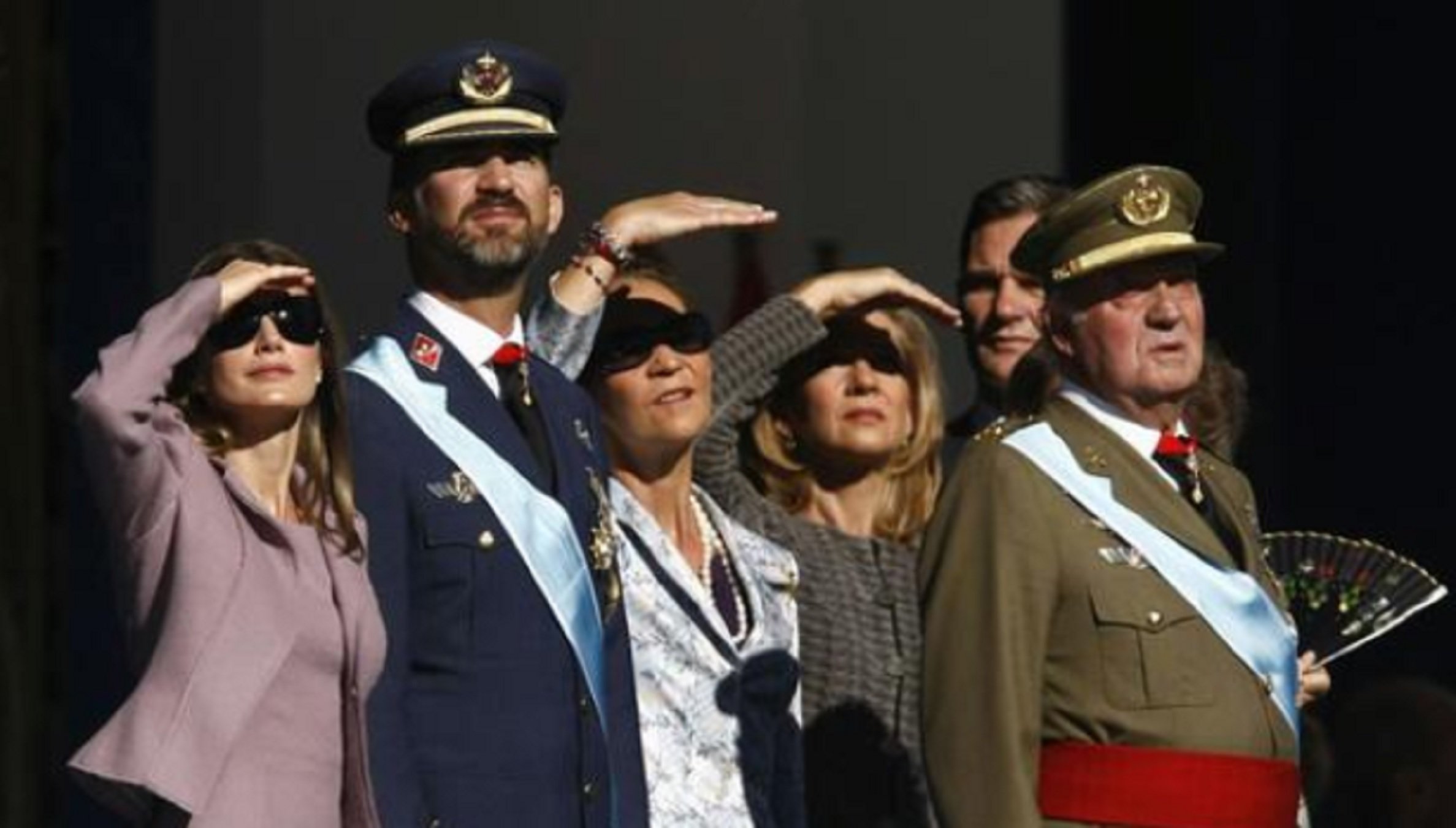 Pregunta brutal a Juan Carlos de su hija: el emérito, humillado