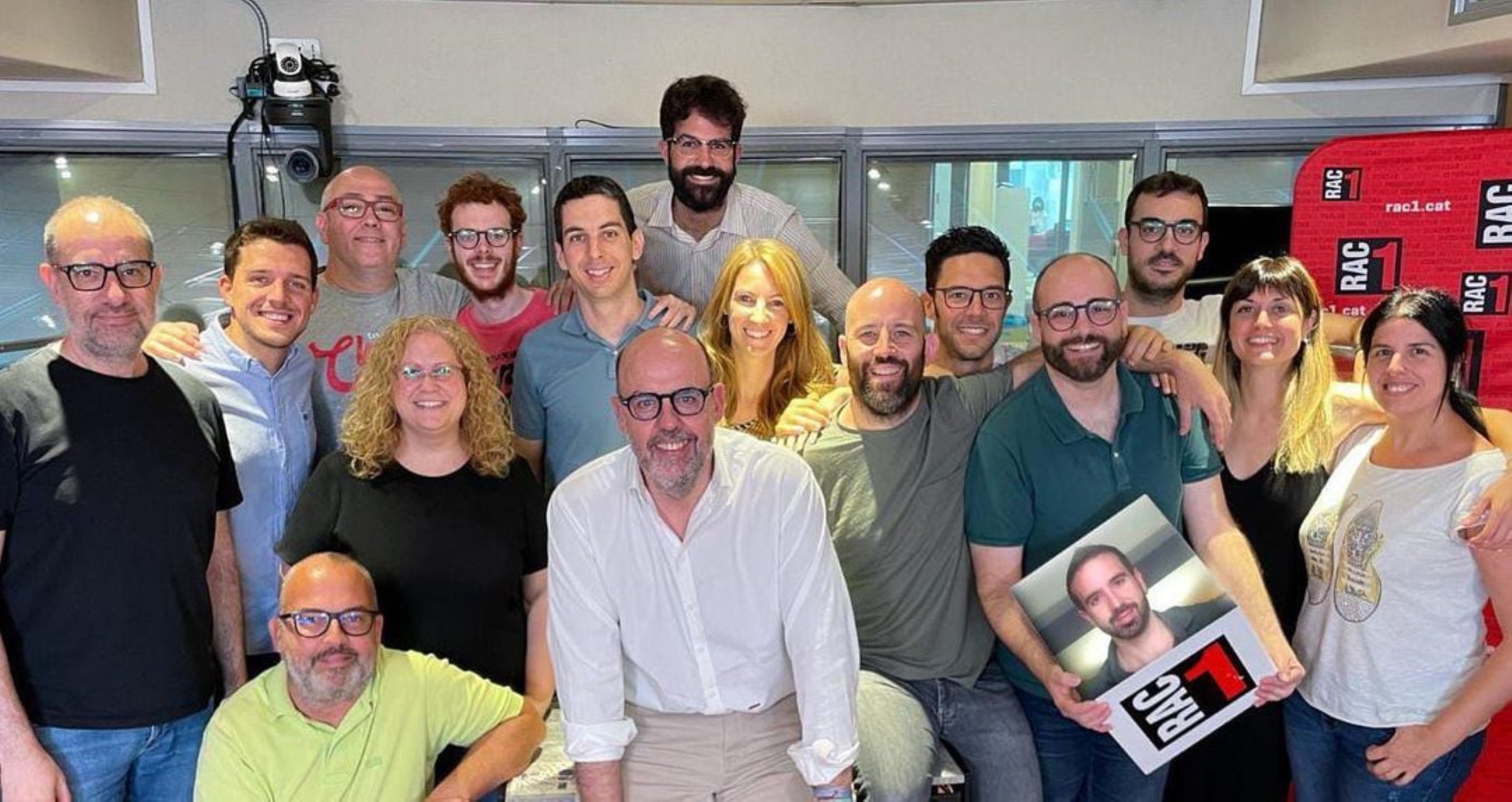 Emoción en RAC1, vuelve un compañero muy querido, 3 meses después de un grave accidente